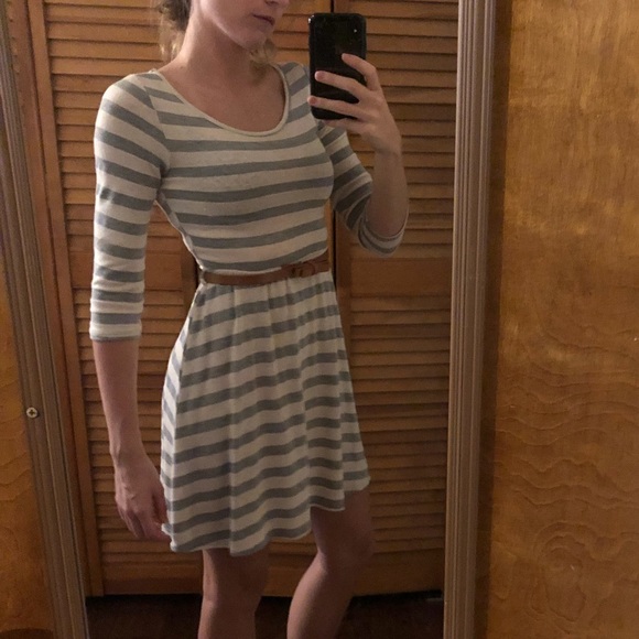 [Charlotte Russe] 3/4 length sleeve striped dress - Picture 2 of 8